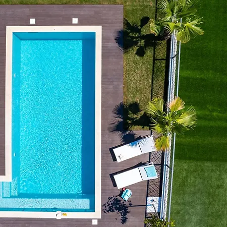 Florinda With Pool And Prime Location Near Split Vila *