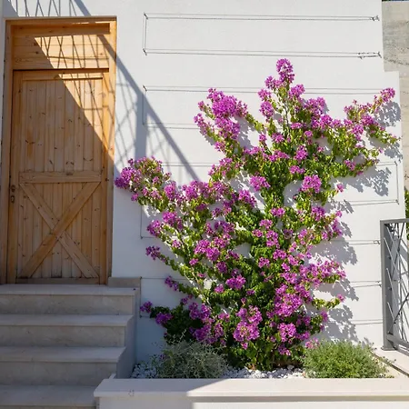 Florinda With Pool And Prime Location Near Split فيلة